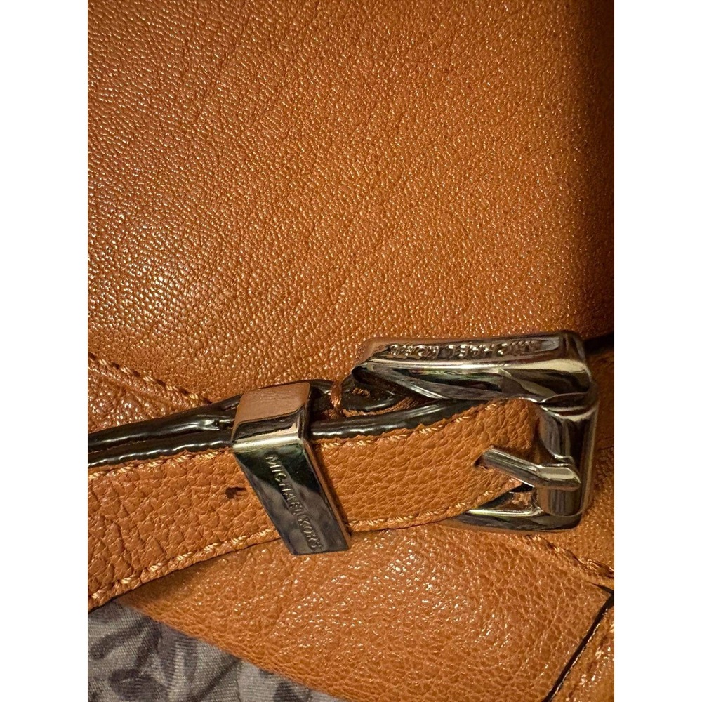 Michael Kors Saddle Flap Pebbled Leather Crossbody Bag Tan Acorn Silver Hardware - Picture 8 of 8